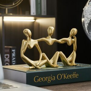 Escultura Trio Abraçado | Dourado, branco ou preto